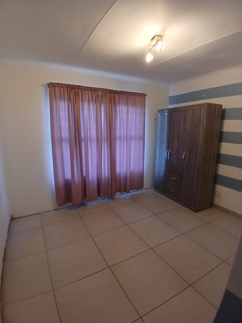 To Let 2 Bedroom Property for Rent in Rondevlei Park Western Cape